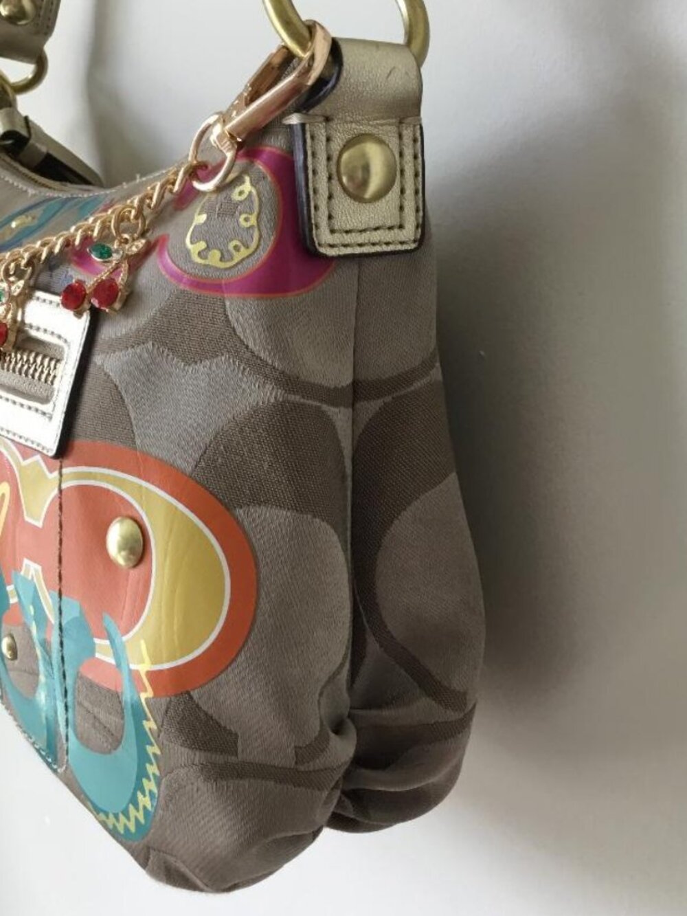 Coach Daisy Poppy Applique Signature Canvas Hobo Bag w/Multicolor Graffiti Art - Picture 3 of 11